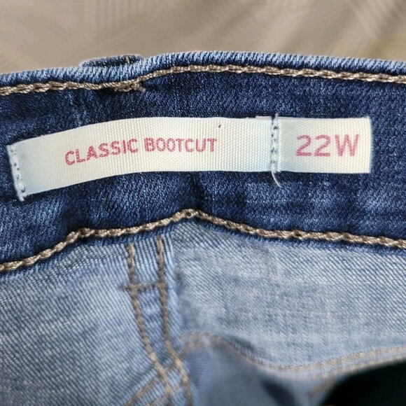Levis Classic Boot Cut Womens Jeans Denim Plus Size 22W 22 43" Waist - Picture 4 of 6